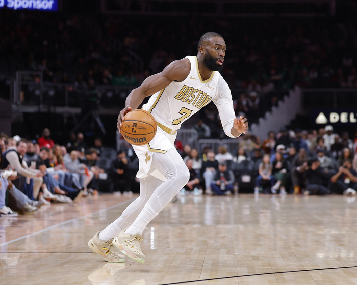 开云体育登录入口-绿军大胜步行者，杰伦布朗30+10+5创纪录，西亚卡姆32+10|凯尔特人|NBA常规赛|印第安纳步行者队|波士顿凯尔特人队|篮板_新浪体育_新浪新闻