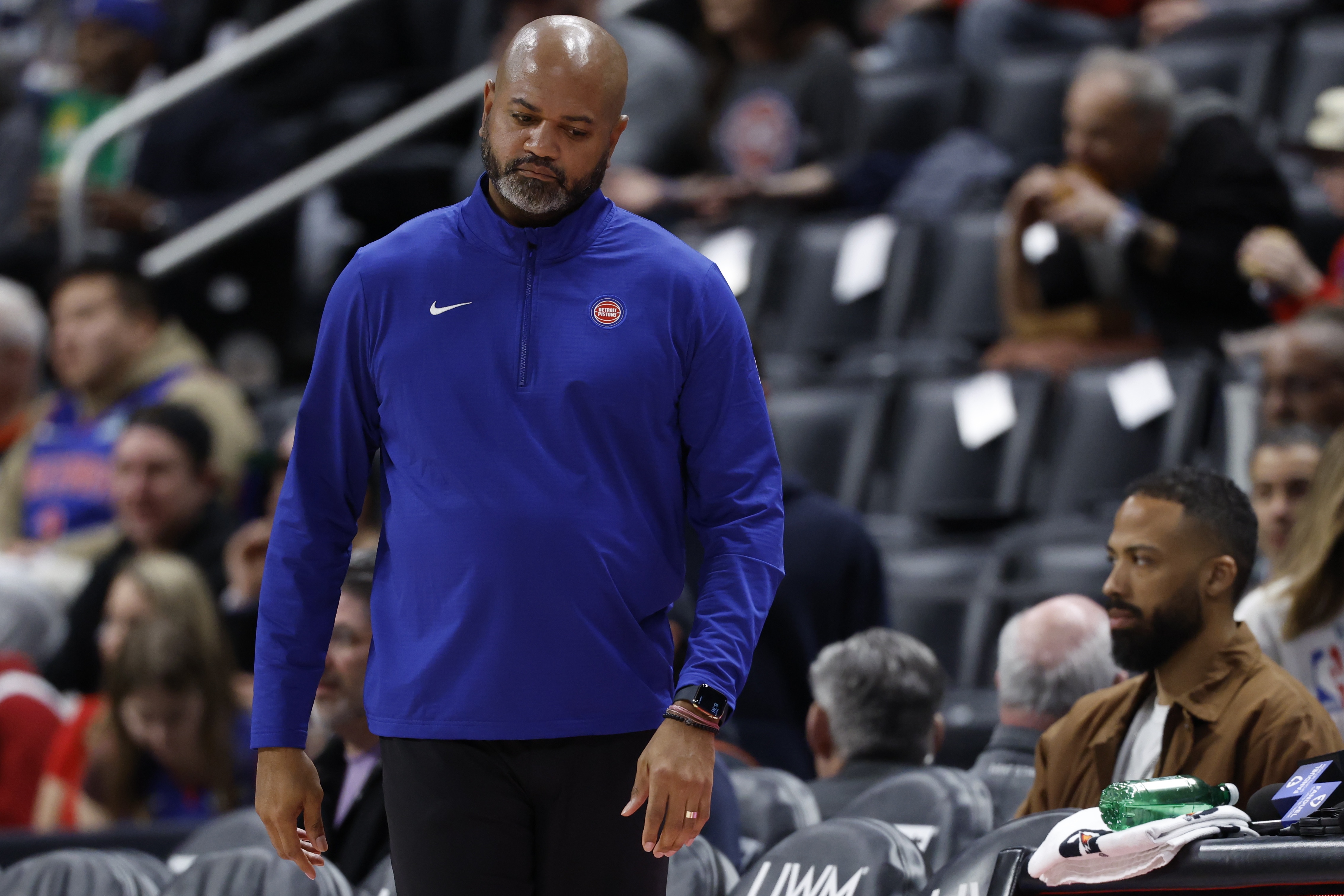 开云体育-活塞主帅：15岁为迈克·布朗实习 他教会我很多&amp;他说的事都会做到