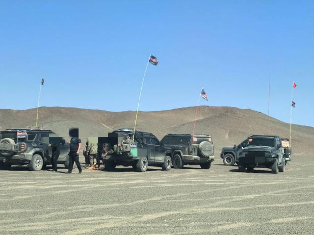 开云体育-18辆越野车擅闯罗布泊无人区 民警戈壁滩搜索4小时成功拦截